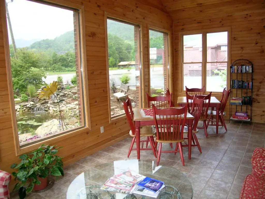 Jonathan Creek Inn