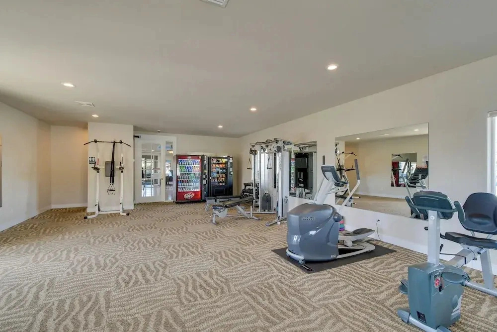 Beach Access & Community Perks! Westport Hideaway