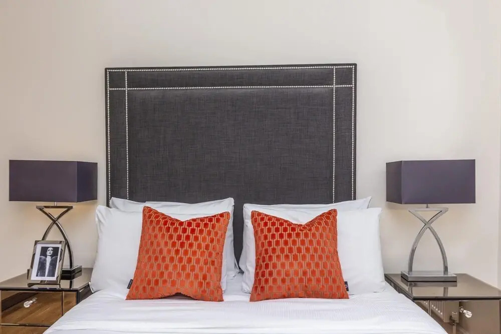 Bright 3 Bedroom Apartment in Hammersmith