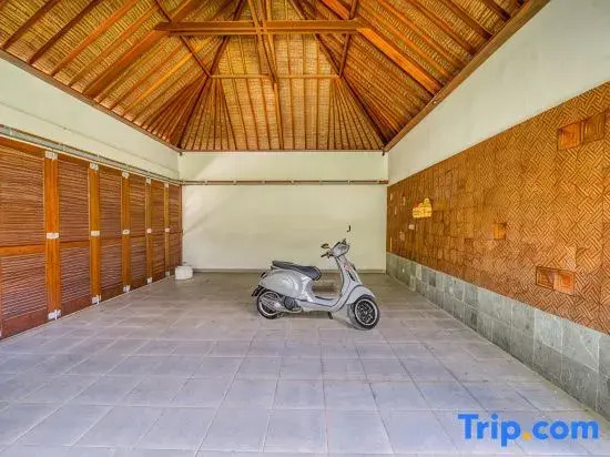 Lumira Villa 4BR Tropical Retreat in Uluwatu
