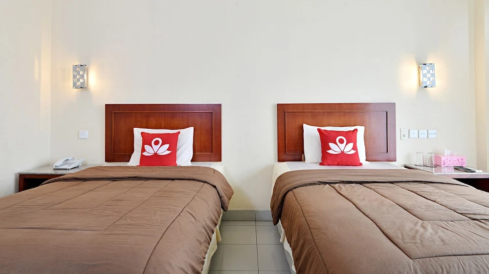 ZEN Rooms Cipayung KM 71
