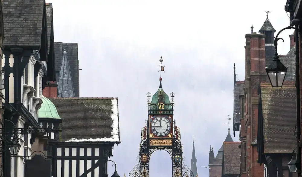 The Gathering Chester 1 – Sleeps 14 – Very Close to City Centre & Racecourse & Within Walls