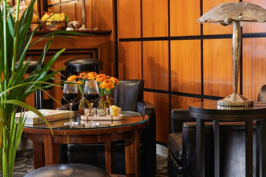 Hôtel Raspail Montparnasse