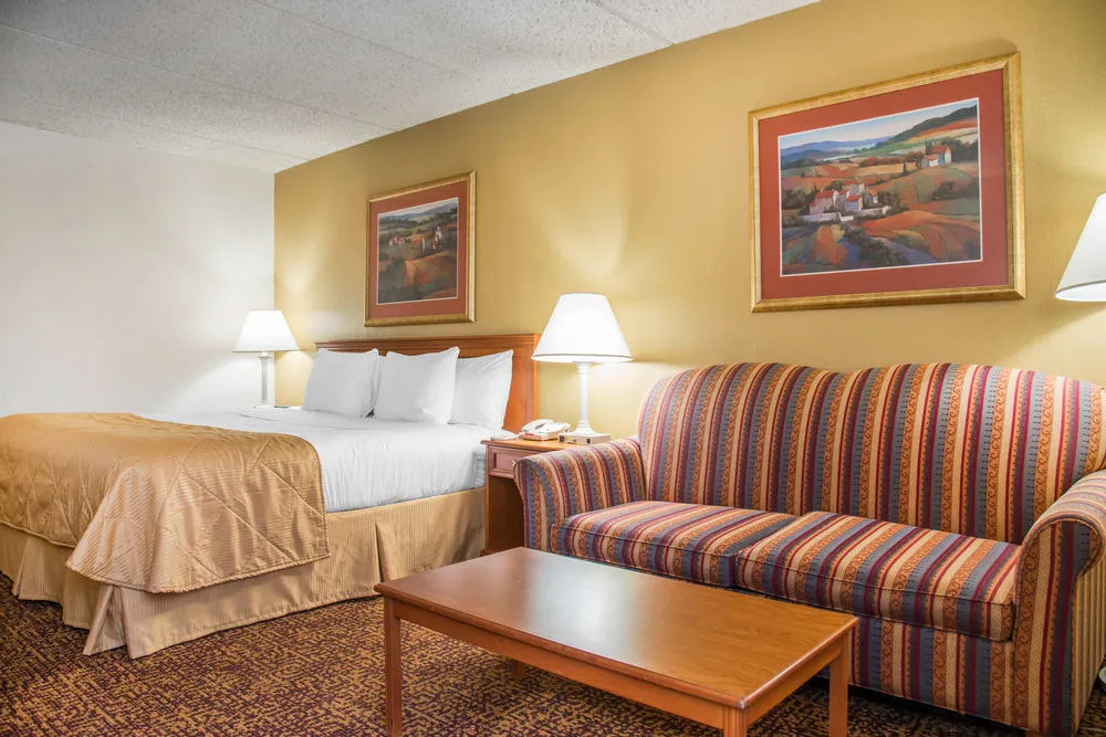 Holiday Inn Eau Claire-Campus Area/I-94