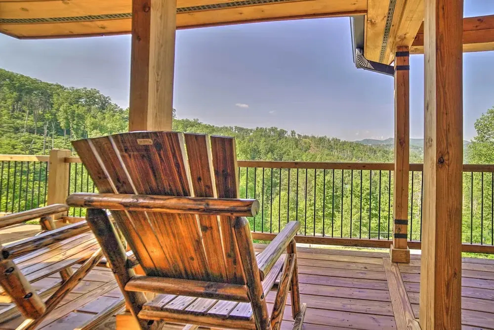Spacious Mountain Retreat w/ Hot Tub + Views!