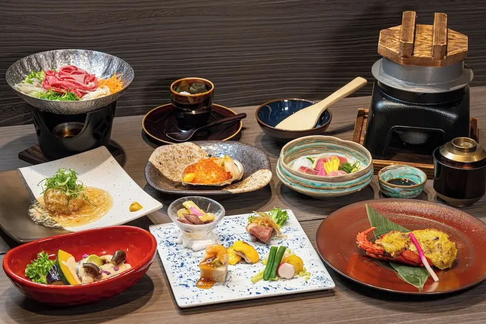 京ごはんと露天風呂の宿 ゆのはな 月や