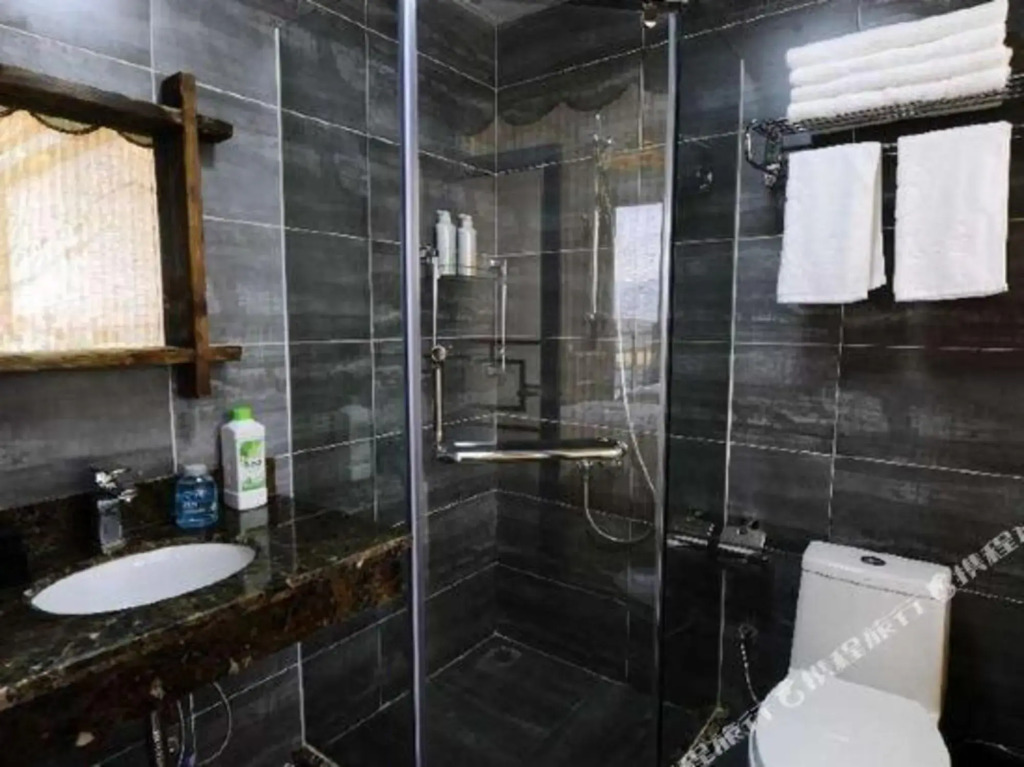 Hillside Mercure Zixing