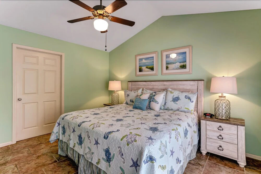 Cake By The Ocean - 3 Br Condo
