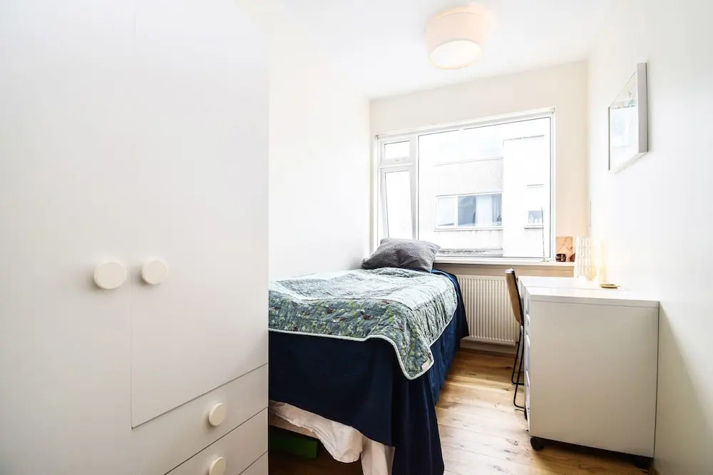 Apartment H10