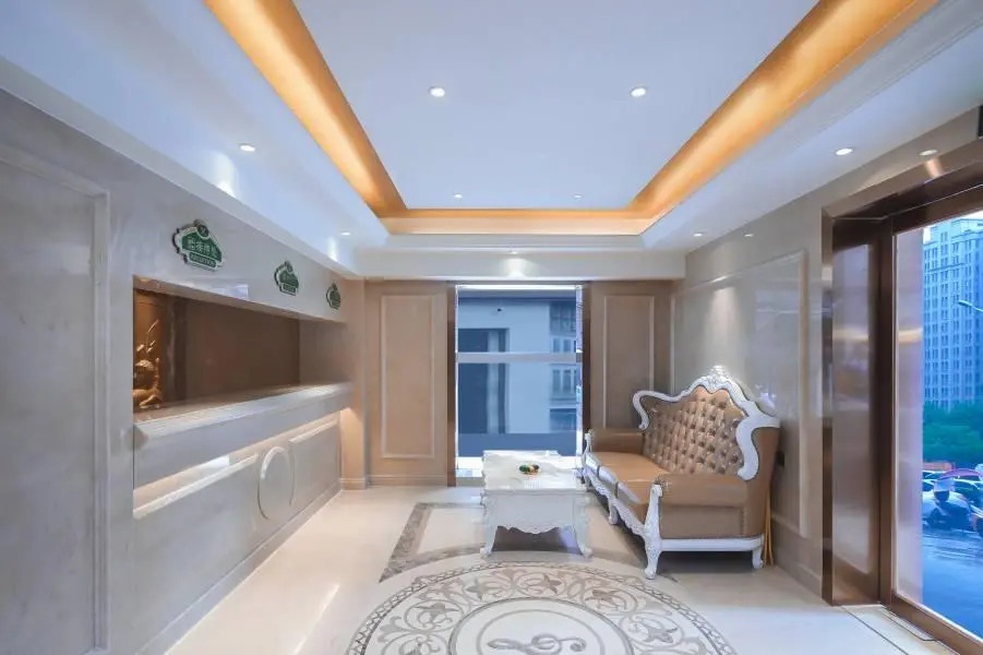 Vienna Hotel Chongqing Shapingba Sanxia Square