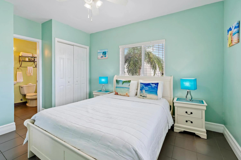 Hollywood Beachside Boutique Suite