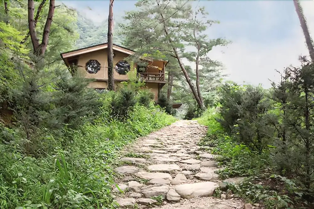 Yeongwol Muksan Guan Pension
