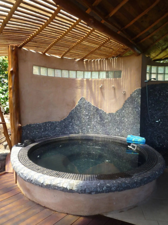 Vanira Lodge