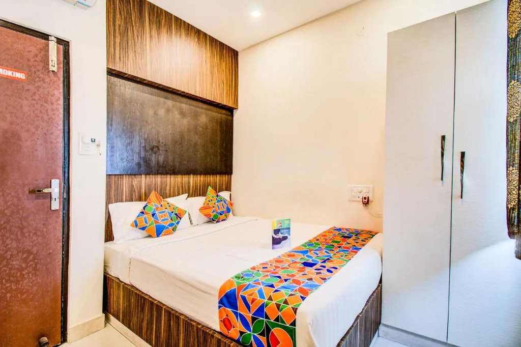 FabHotel Corporate Crown - Nr Jyoti Nivas University