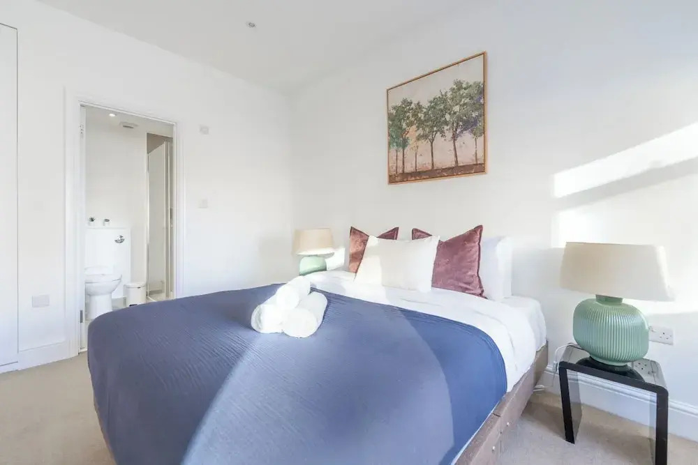 Hyde Park 3BR Retreat by Marble Arch
