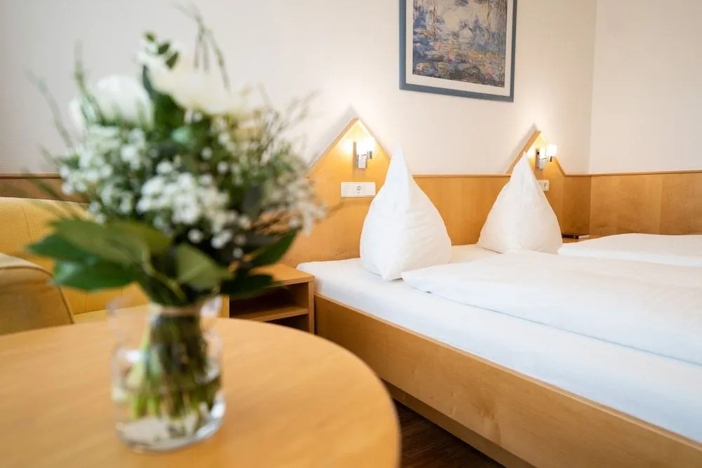 ates Hotel Kehl