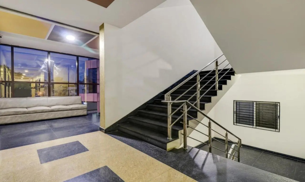 Treebo Sahara Suites 750M From St Johns Medical College And Hospital