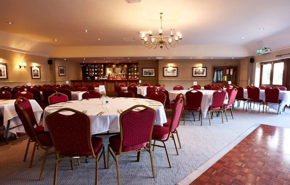 Ely Hotel by Chef & Brewer Collection