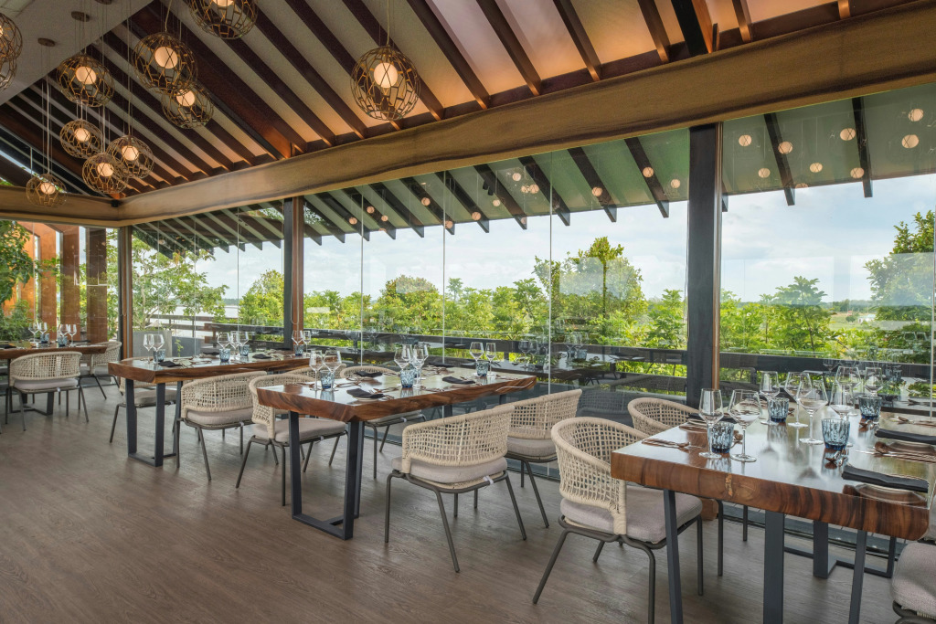 DoubleTree by Hilton Weerawila Rajawarna Resort