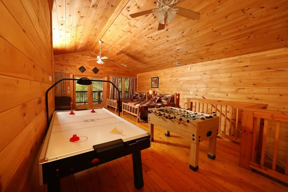 Big Pine Lodge by RedAwning