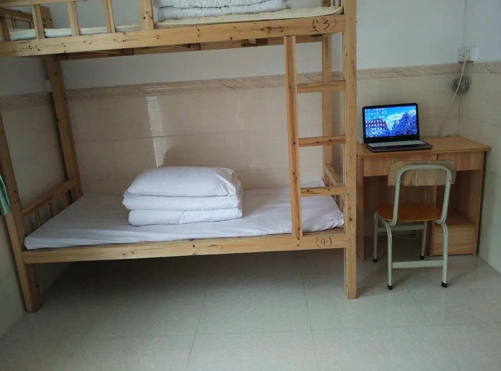 Luo Family Hostel Branch 2