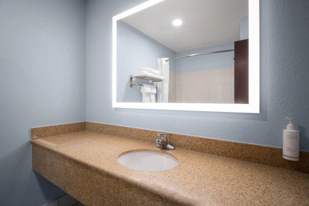 Days Inn by Wyndham Dodge City