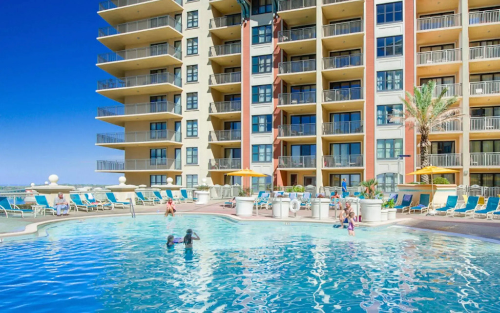 Emerald Grande 922
