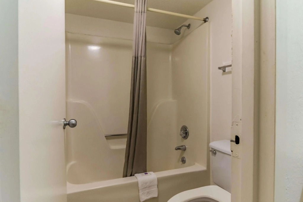 Motel 6-Raleigh, NC - Cary