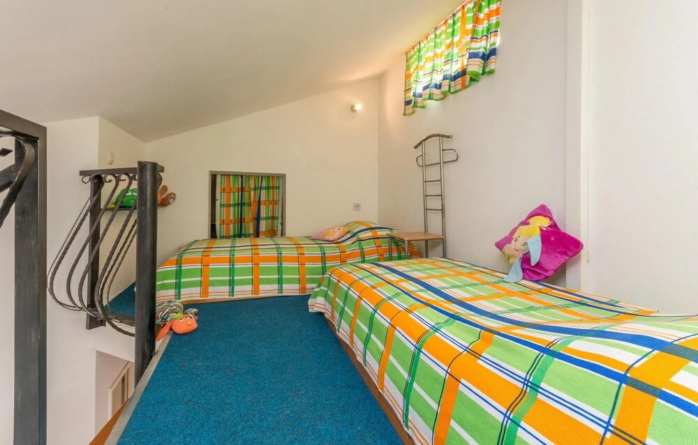 Stunning Apartment in Sukosan With Wifi and 2 Bedrooms