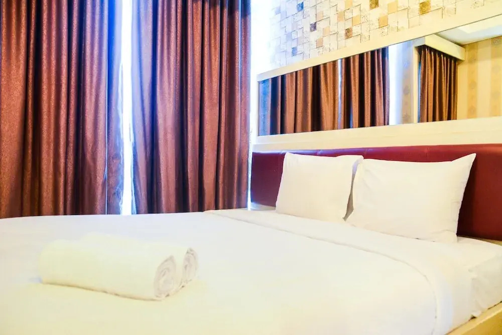 Comfortable Studio near Salemba Area at Capitol Park Apartment By Travelio