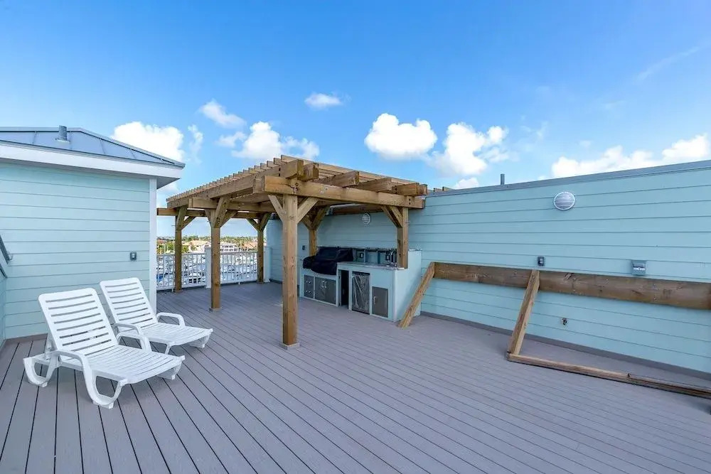 200 Piper Blvd House Unit C5 - 3 Br townhouse by RedAwning