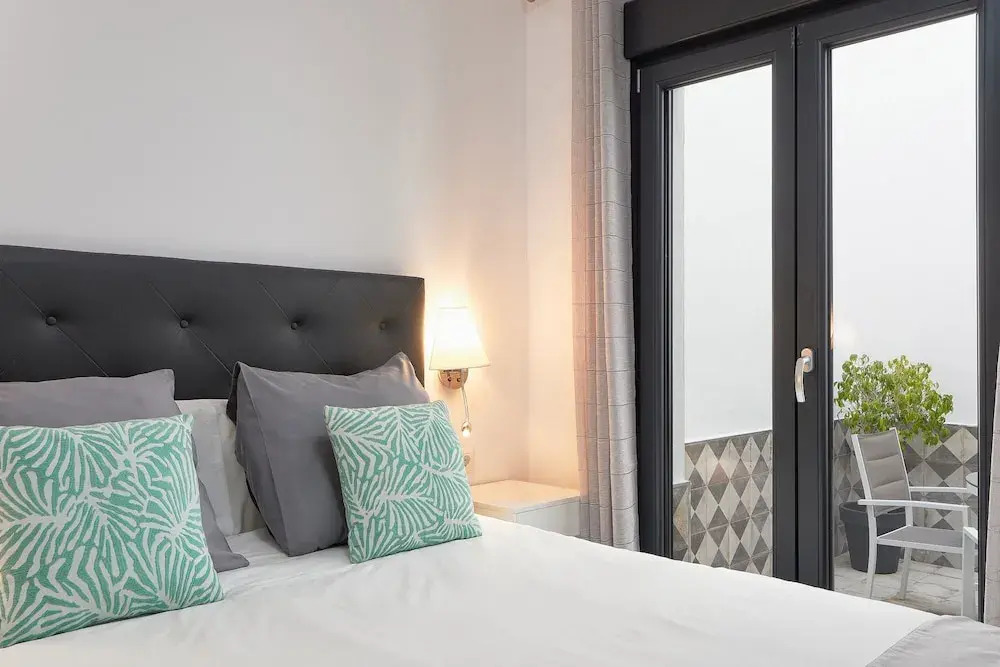 Solaga - Nueva Suites