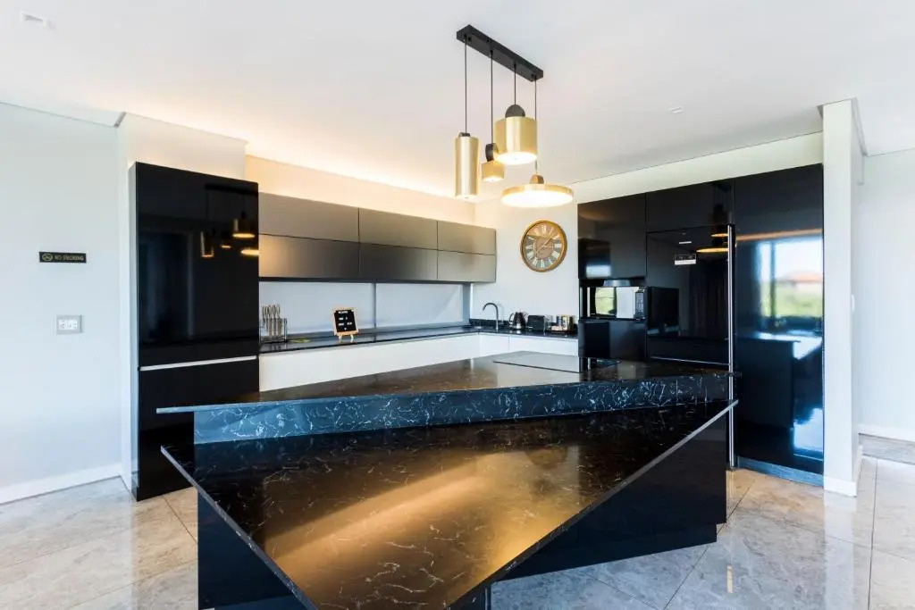 10-11 Ocean’S Edge, Zimbali – 8 Bedroom