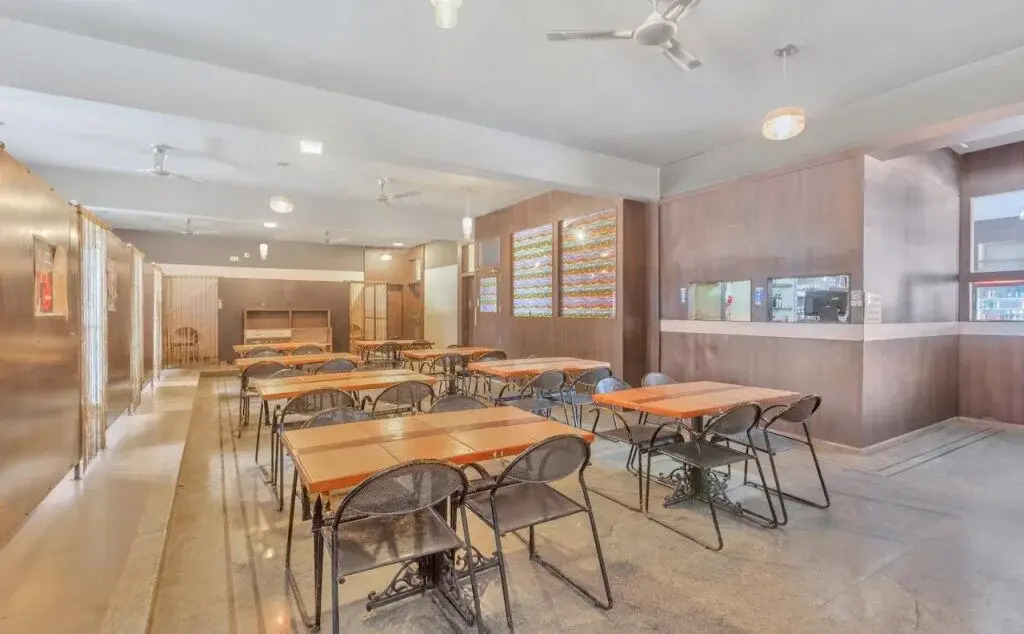 Spandana Residency By OYO Rooms