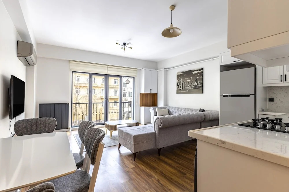 Comfy Flat In Sisli With Central Location