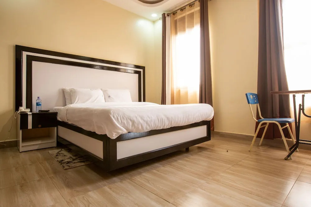 Trisek Hotel