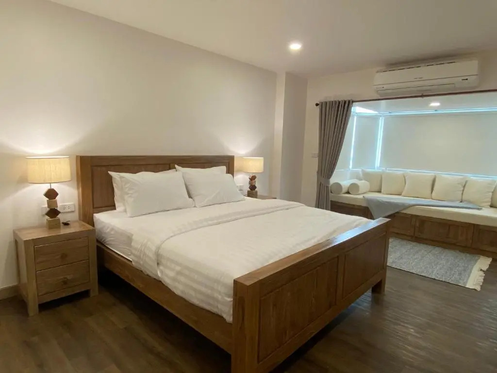 Nim-Mann Classy 616, Nimmanhemindra Rd, ChiangMai