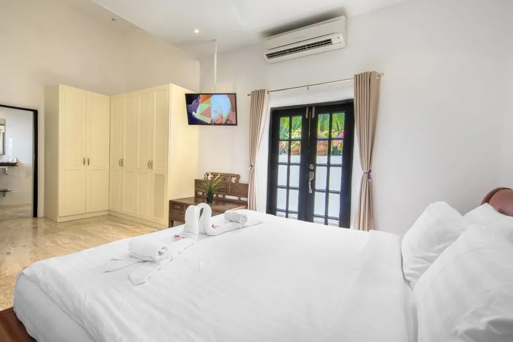 Brand New Modern Pattaya Pool Villa near Walking street