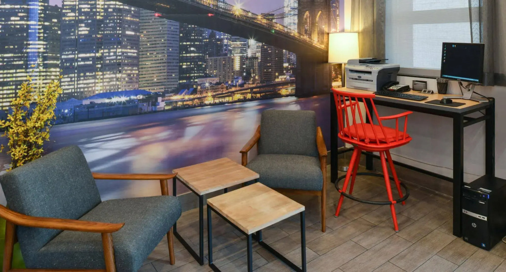 Red Lion Inn and Suites Brooklyn
