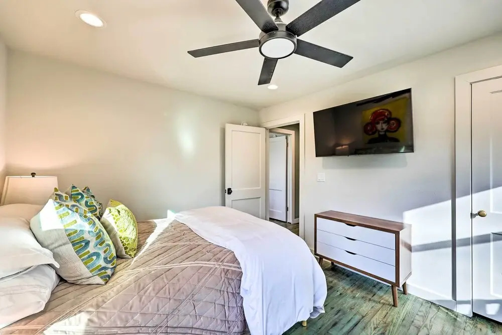 Modern Bentonville Home: Mountain Bikers Paradise