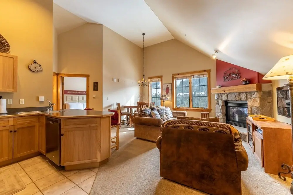 Dakota Lodge by Summit County Mountain Retreats