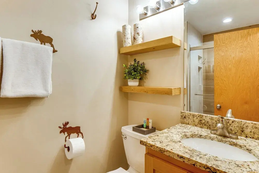 Private Deck & Hot Tub: Silverthorne Home