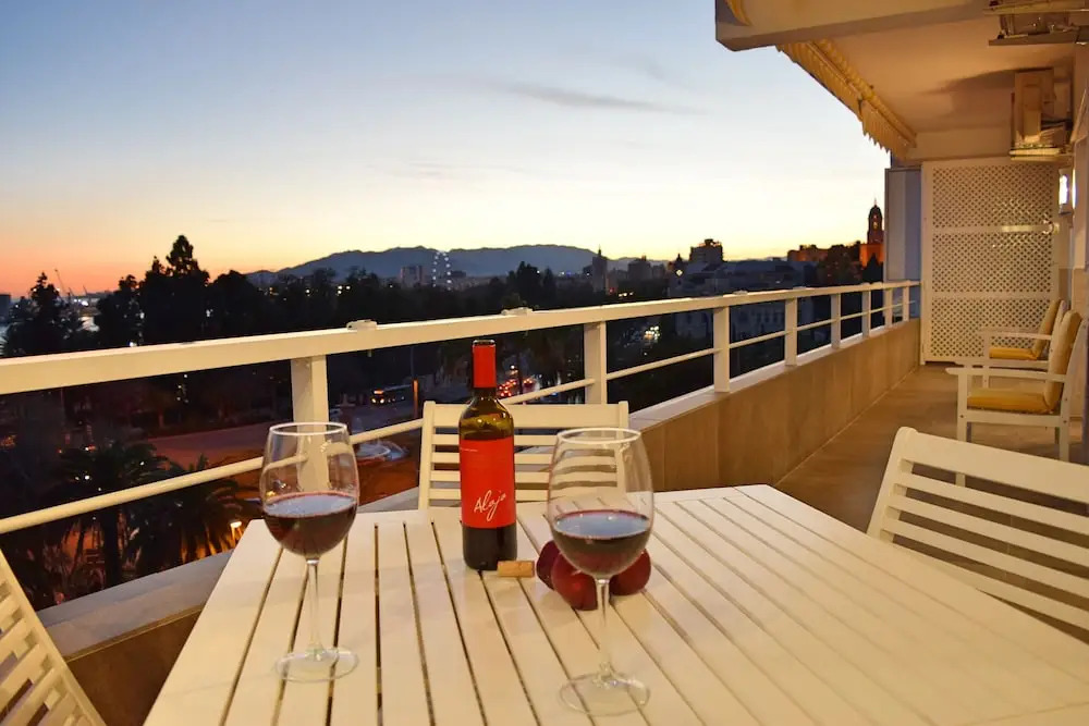 Apartamento Luxury Reding - Malagueta
