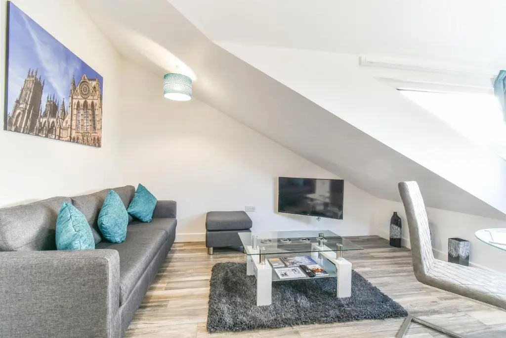 Windmill View Loft Apartment