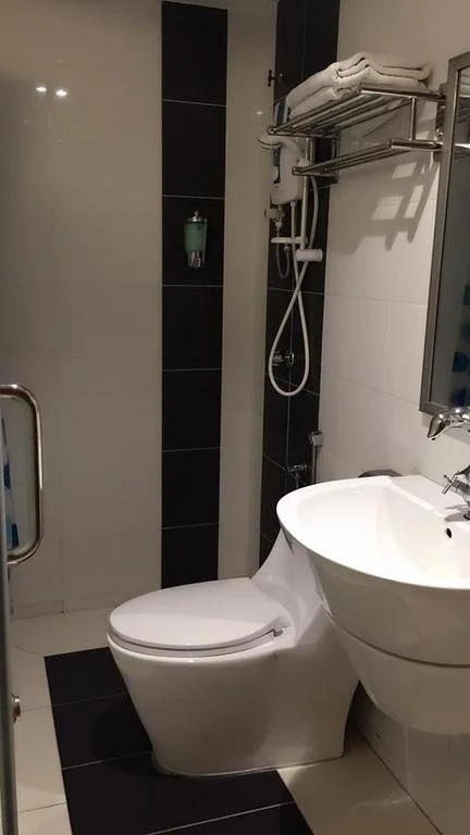 Dolphin Hotel