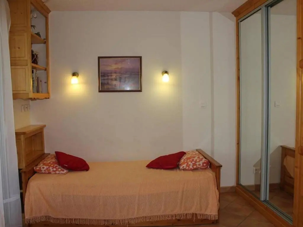 Appartement Gruissan, 2 pièces, 4 personnes - FR-1-229-98
