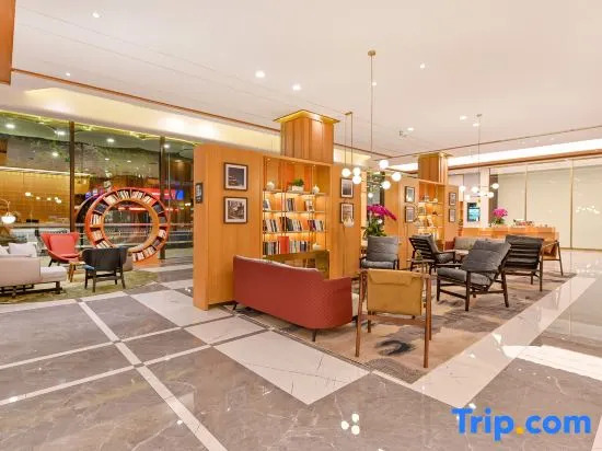 Shenyang North Station Financial Center Atour Hotel