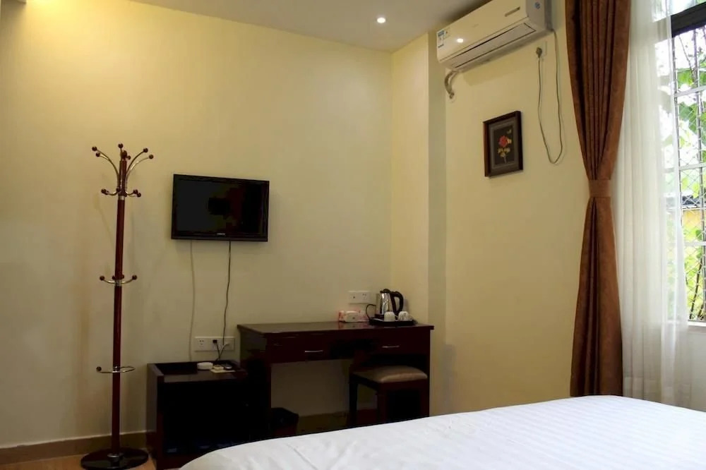 Jiabaihe Commercial Hotel
