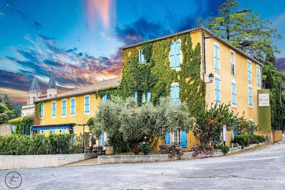 Logis hôtel et restaurant La Bastide Cabezac