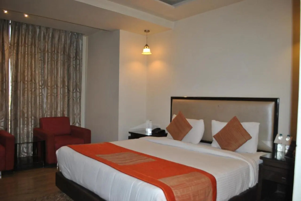 Avaas Lifestyle Hotel
